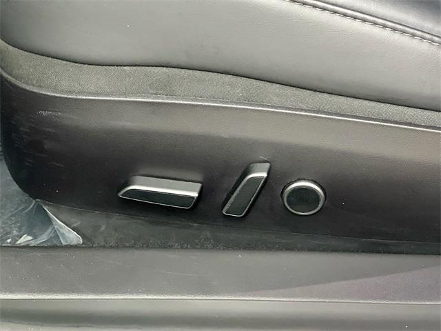 Photo of 2021 Pearl White Multi-Coat Tesla Model 3