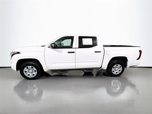 Photo of 2024 Ice Cap Toyota Tundra