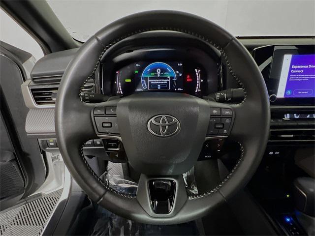 Photo of 2025 Ice Toyota Camry