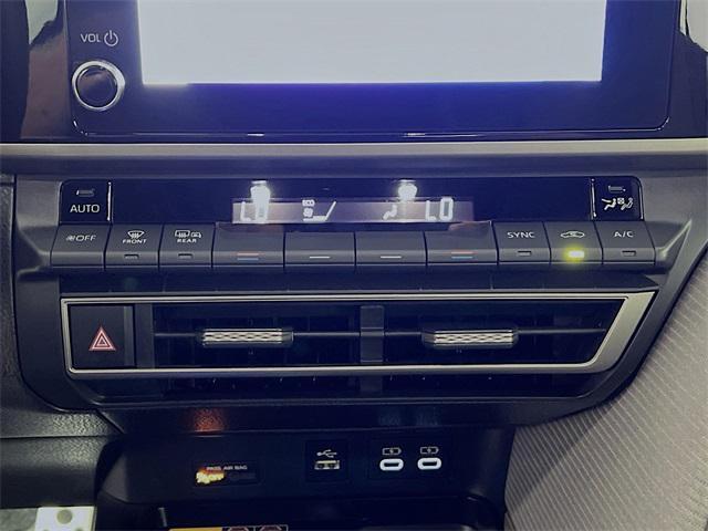 Photo of 2025 Ice Toyota Camry