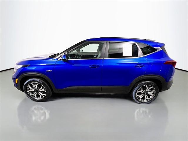 Photo of 2023 Neptune Blue Kia Seltos