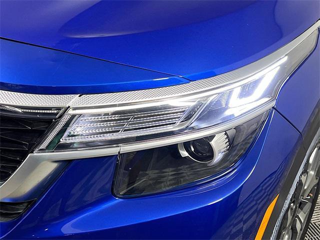 Photo of 2023 Neptune Blue Kia Seltos