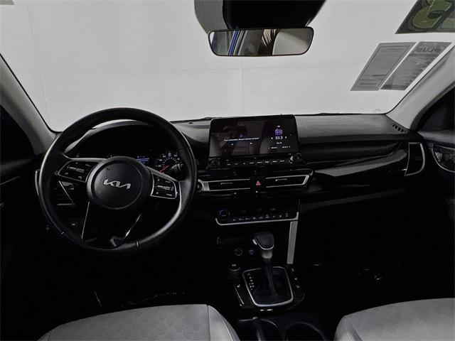 Photo of 2023 Neptune Blue Kia Seltos