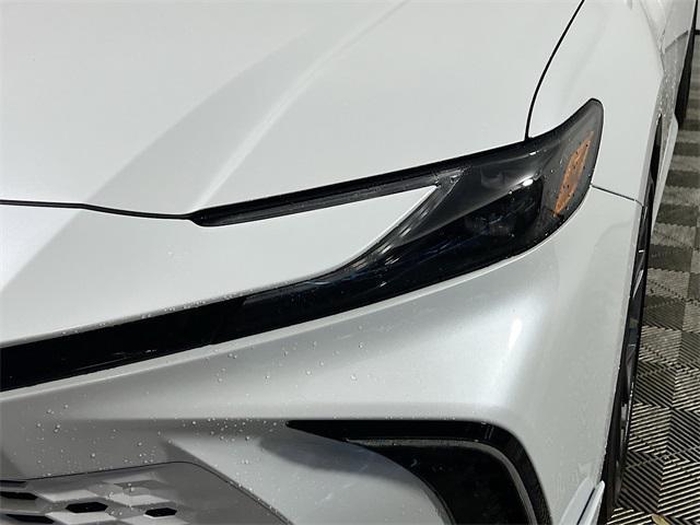 Photo of 2025 Wind Chill Prl Toyota Camry
