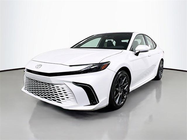 Photo of 2025 Wind Chill Prl Toyota Camry