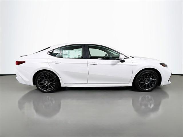 Photo of 2025 Wind Chill Prl Toyota Camry