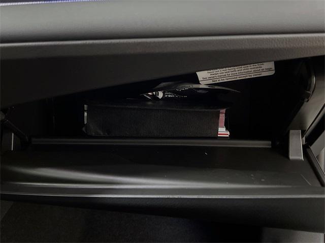 Photo of 2025 Wind Chill Prl Toyota Camry