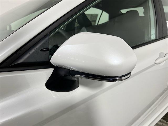 Photo of 2025 Wind Chill Prl Toyota Camry