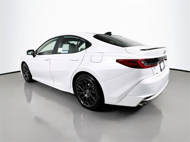 Photo of 2025 Wind Chill Prl Toyota Camry