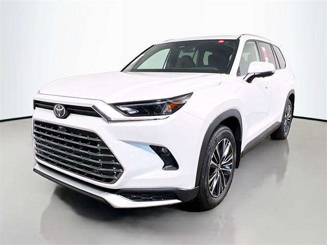 Photo of 2025 Wind Chill Prl Toyota Grand Highlander Hybrid