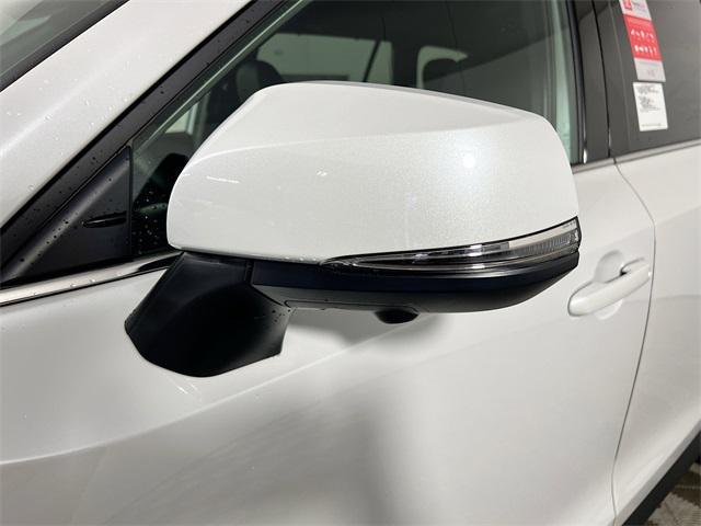 Photo of 2025 Wind Chill Prl Toyota Grand Highlander Hybrid