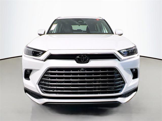 Photo of 2025 Wind Chill Prl Toyota Grand Highlander Hybrid