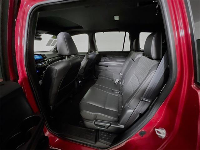 Photo of 2022 Crystal Black Pearl Honda Passport