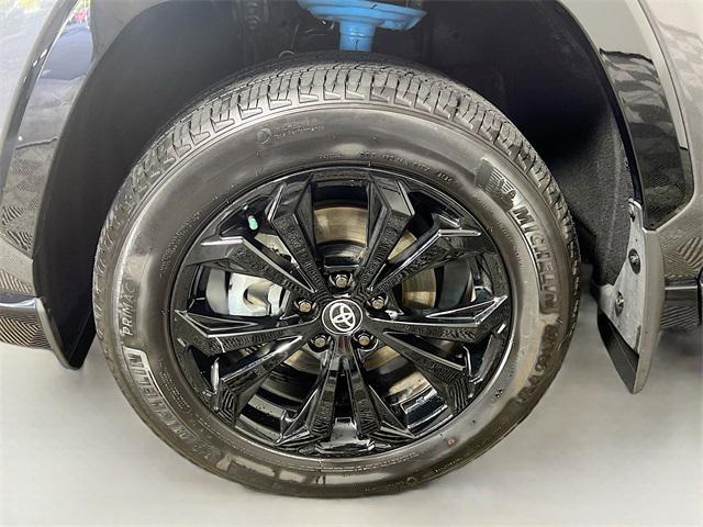 Photo of 2024 Midnight Black Metallic Toyota RAV4 Hybrid