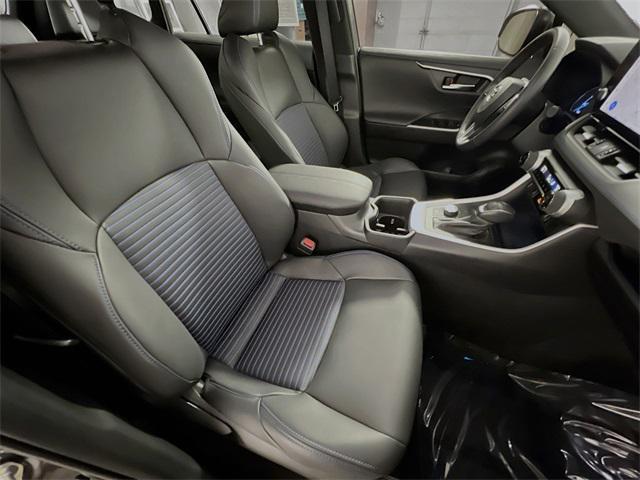 Photo of 2024 Midnight Black Metallic Toyota RAV4 Hybrid