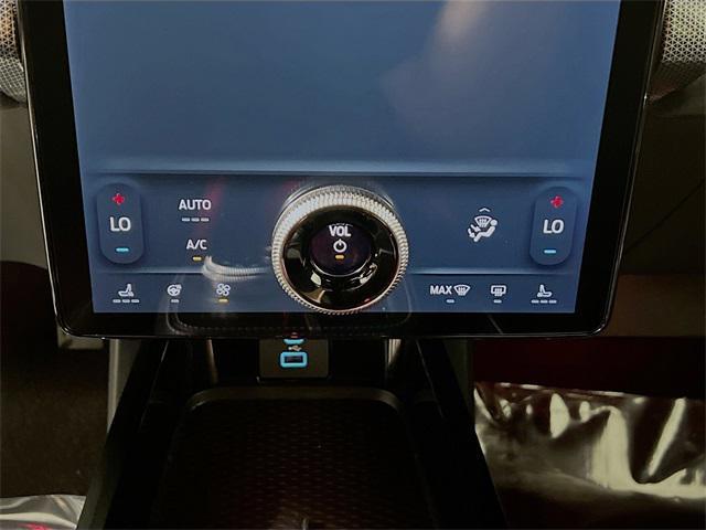 Photo of 2021 Star White Metallic Tri-Coat Ford Mustang Mach-E