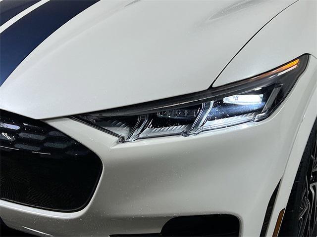 Photo of 2021 Star White Metallic Tri-Coat Ford Mustang Mach-E