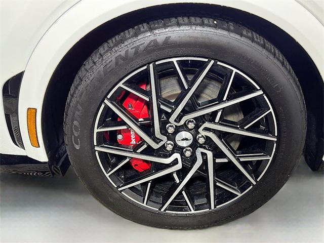 Photo of 2021 Star White Metallic Tri-Coat Ford Mustang Mach-E