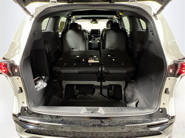 Photo of 2023 Ice Toyota Sienna