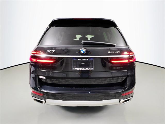 Photo of 2023 Black Sapphire Metallic BMW X7