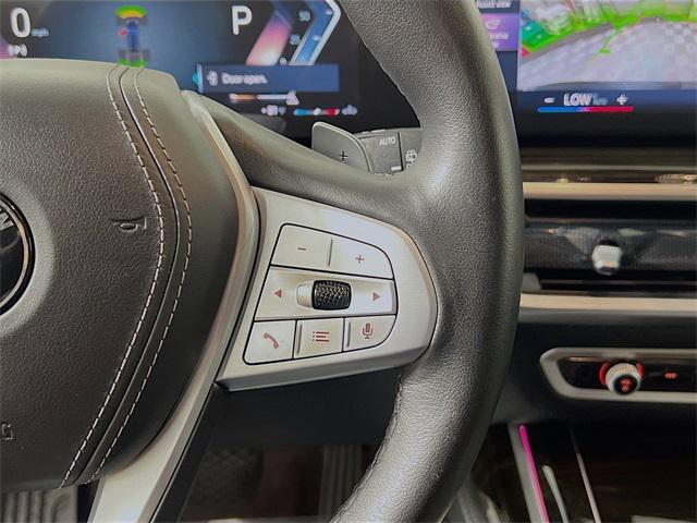 Photo of 2023 Black Sapphire Metallic BMW X7