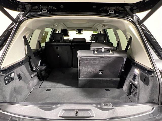 Photo of 2023 Black Sapphire Metallic BMW X7