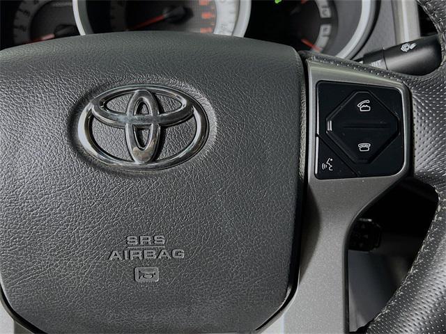 Photo of 2015 Blue Ribbon Metallic Toyota Tacoma