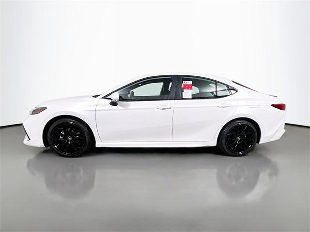 Photo of 2026 Wind Chill Prl Toyota Camry