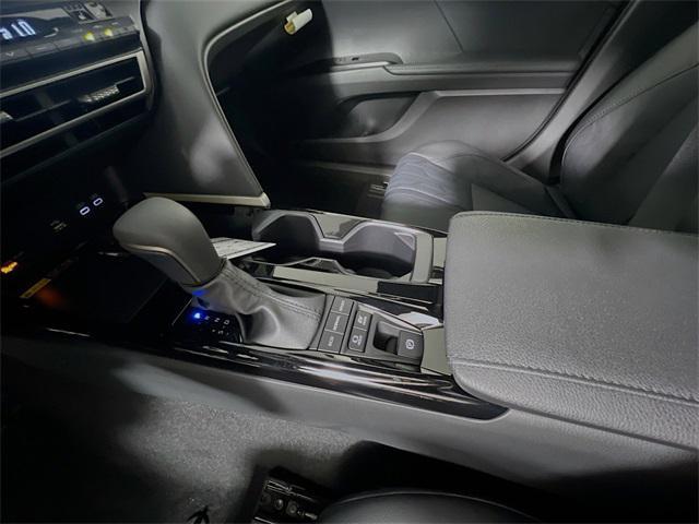 Photo of 2026 Wind Chill Prl Toyota Camry
