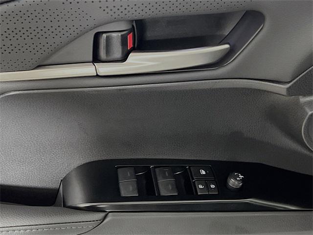 Photo of 2026 Wind Chill Prl Toyota Camry
