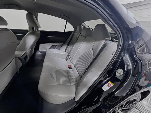 Photo of 2018 Midnight Black Metallic Toyota Camry