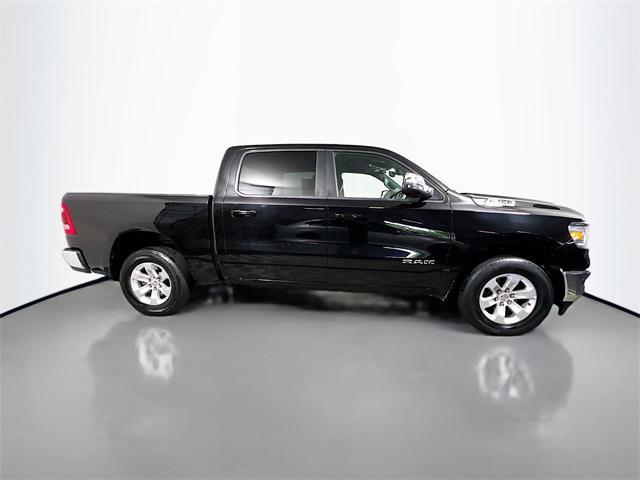 Photo of 2024 Diamond Black Crystal Pearlcoat RAM 1500
