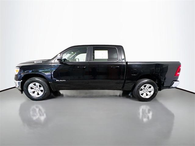 Photo of 2024 Diamond Black Crystal Pearlcoat RAM 1500