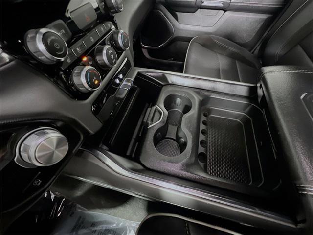 Photo of 2024 Diamond Black Crystal Pearlcoat RAM 1500