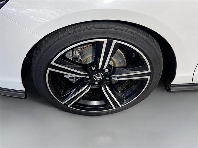 Photo of 2024 Crystal Black Pearl Honda Accord Hybrid