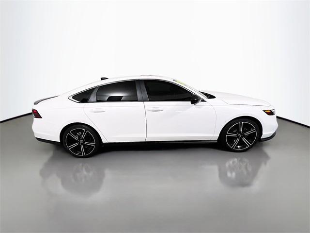 Photo of 2024 Crystal Black Pearl Honda Accord Hybrid