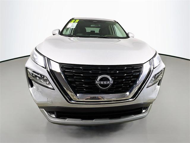 Photo of 2023 Brilliant Silver Metallic Nissan Rogue