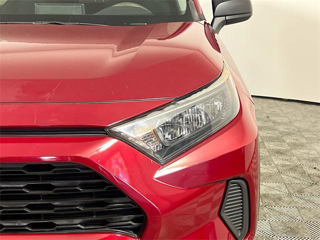 Photo of 2019 Ruby Flare Pearl Toyota RAV4