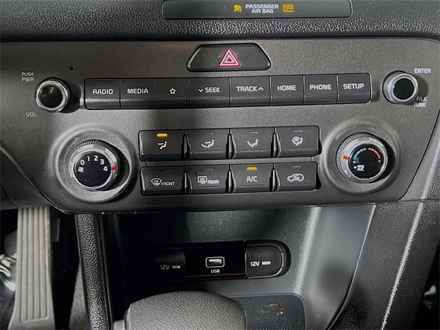 Photo of 2020 Clear White Kia Sportage
