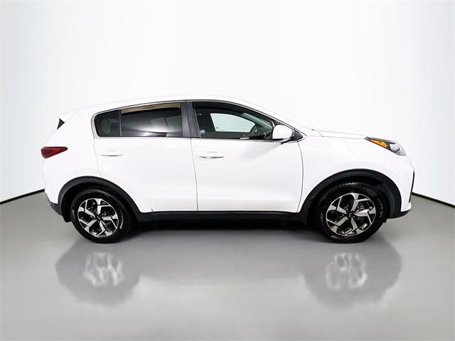 Photo of 2020 Clear White Kia Sportage