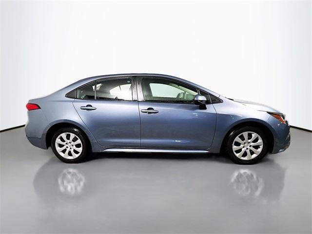 Photo of 2024 Celestite Toyota Corolla