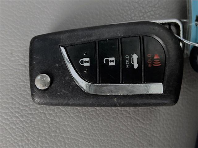 Photo of 2022 White Toyota Camry
