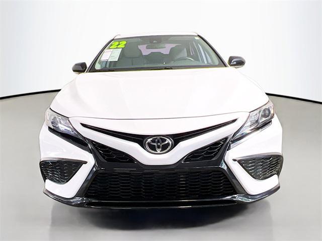 Photo of 2022 White Toyota Camry