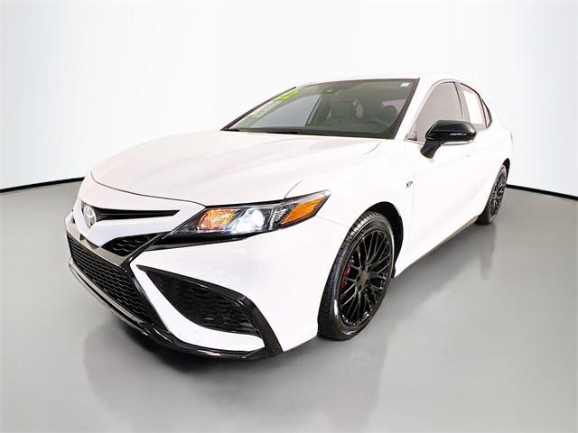 Photo of 2022 White Toyota Camry