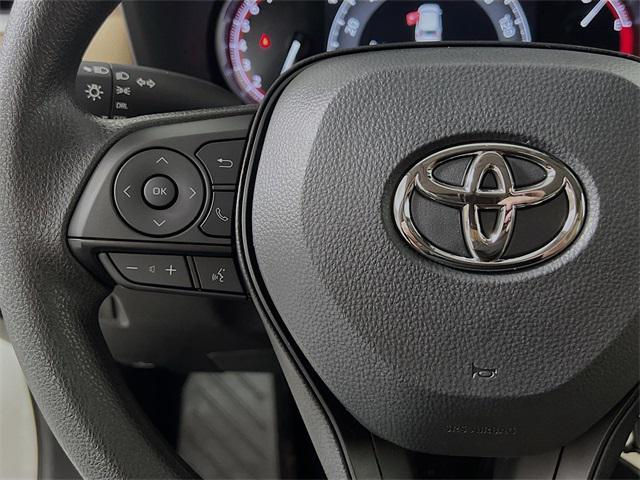 Photo of 2025 Ice Cap Toyota RAV4