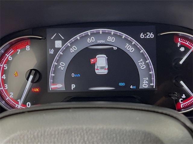 Photo of 2025 Ice Cap Toyota RAV4