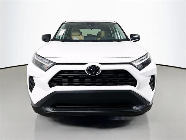 Photo of 2025 Ice Cap Toyota RAV4
