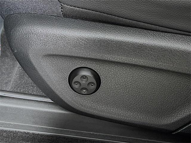 Photo of 2020 Polar White Mercedes-Benz GLE 350