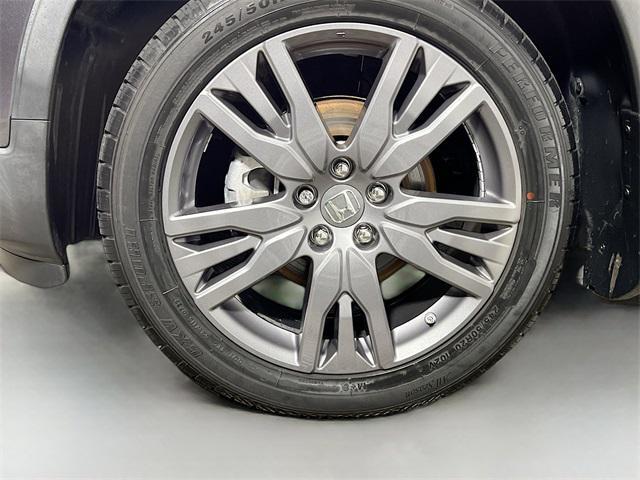 Photo of 2019 Modern Steel Metallic Honda Passport