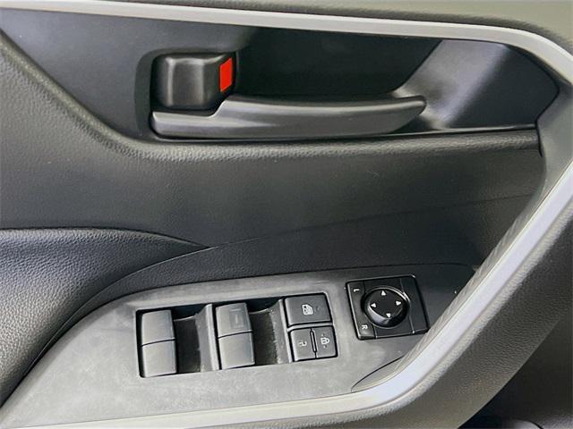 Photo of 2021 Silver Sky Metallic Toyota RAV4